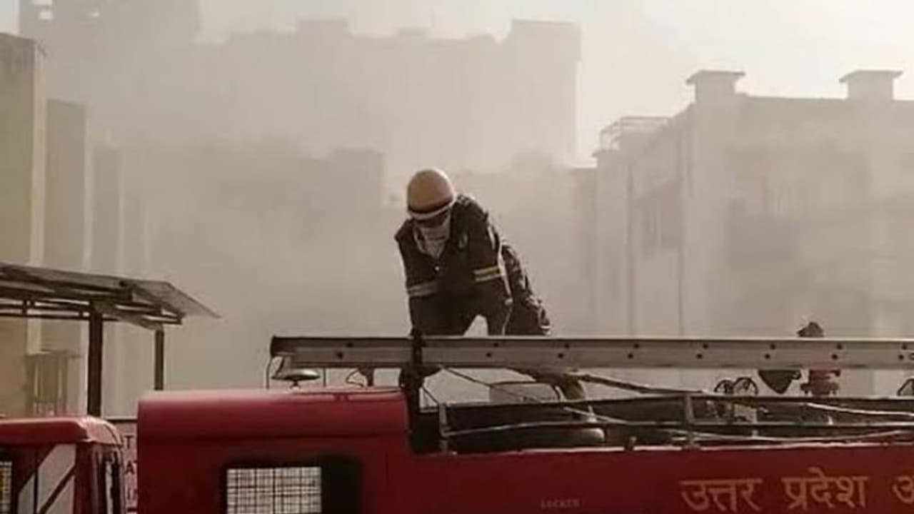 वेंटिलेटर फटने से पीजीआई के ओटी में लगी आग , सर्जरी के दौरान दो की मौत 