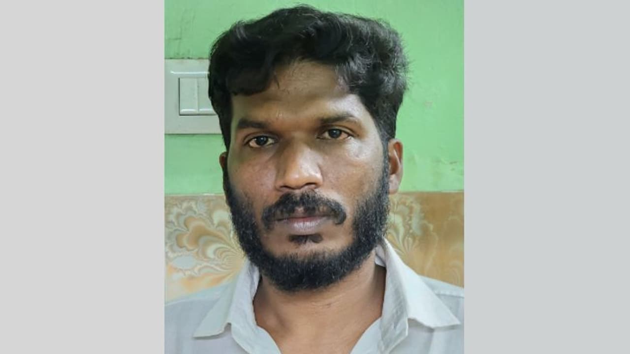 കീരിക്കാടൻ ബ്രദേഴ്സ് സംഘാംഗം അറസ്റ്റിൽ, തൃശൂര്‍ റെയിൽവേ സ്റ്റേഷനിൽ വച്ച് തട്ടിയത് 3 കിലോ സ്വര്‍ണം, അറസ്റ്റ്