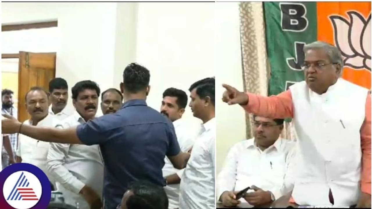 ಸಿಎಂ ಸಿದ್ದರಾಮಯ್ಯ ವಿರುದ್ಧ ಕೆಂಡ ಕಾರಿದ ಗೋವಿಂದ ಕಾರಜೋಳಗೆ ದಲಿತ ಮುಖಂಡರಿಂದಲೇ ತರಾಟೆ! ಸಿಎಂ ಸಿದ್ದರಾಮಯ್ಯ ವಿರುದ್ಧ ಕೆಂಡ ಕಾರಿದ ಗೋವಿಂದ ಕಾರಜೋಳಗೆ ದಲಿತ ಮುಖಂಡರಿಂದಲೇ ತರಾಟೆ!