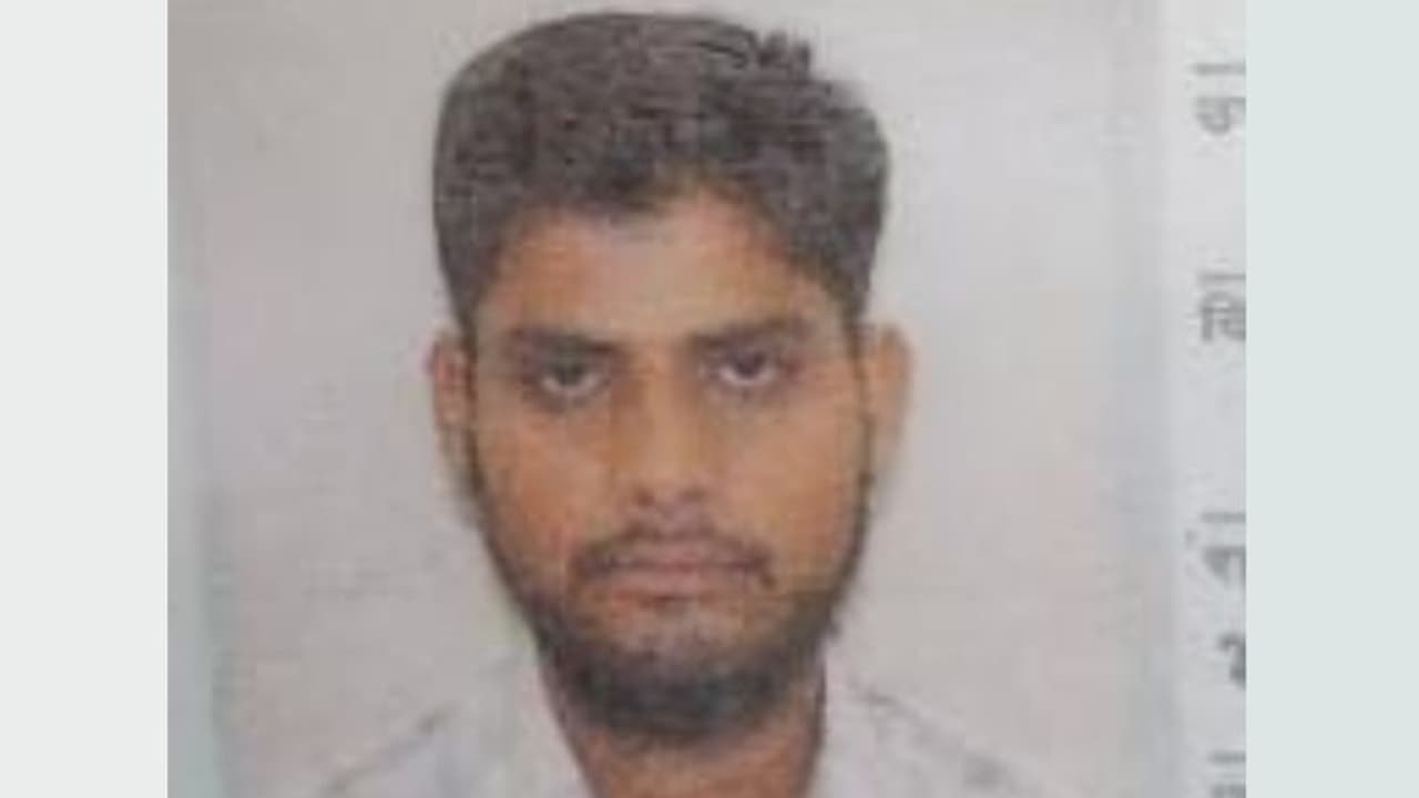 ന്യൂമോണിയ ബാധിച്ച് പ്രവാസി ഇന്ത്യക്കാരൻ മരിച്ചു ന്യൂമോണിയ ബാധിച്ച് പ്രവാസി ഇന്ത്യക്കാരൻ മരിച്ചു