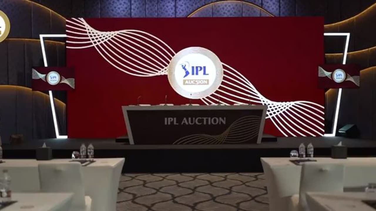 അവസാന നിമിഷം മൂന്ന് വിദേശ താരങ്ങൾ പിൻമാറി, ഐപിഎൽ ലേലത്തിനെത്തുന്ന കളിക്കാരുടെ പട്ടികയിൽ വീണ്ടും മാറ്റം