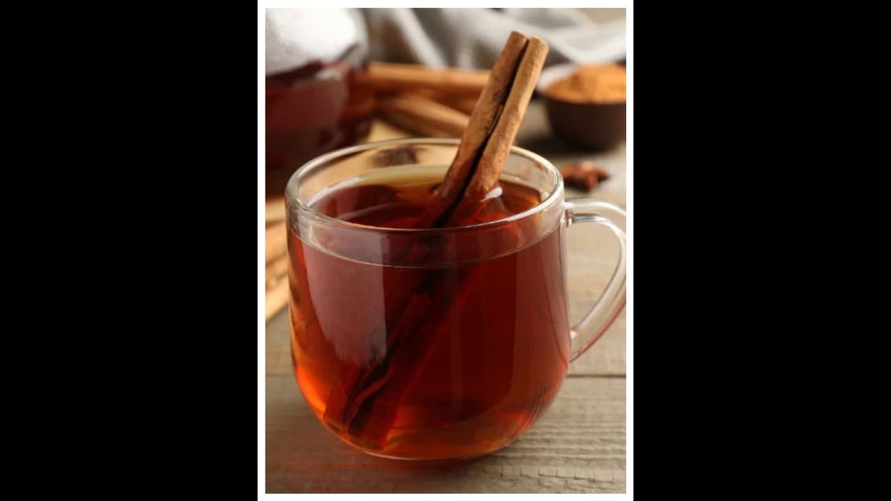 വെറും വയറ്റിൽ കറുവപ്പട്ട വെള്ളം കുടിക്കുന്നത് പതിവാക്കൂ, ഗുണങ്ങളറിയാം വെറും വയറ്റിൽ കറുവപ്പട്ട വെള്ളം കുടിക്കുന്നത് പതിവാക്കൂ, ഗുണങ്ങളറിയാം