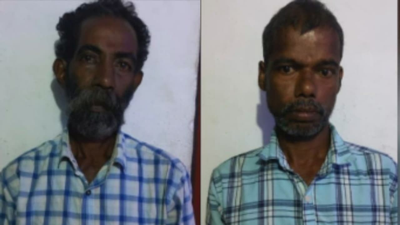 ബന്ധുക്കൾ തമ്മിൽ വഴക്ക്, ഇടപെട്ട യുവാവിനെ കരിങ്കല്ലുകൊണ്ട് തലയ്ക്കടിച്ചു, വധശ്രമം; 2 പേർ പിടിയിൽ ബന്ധുക്കൾ തമ്മിൽ വഴക്ക്, ഇടപെട്ട യുവാവിനെ കരിങ്കല്ലുകൊണ്ട് തലയ്ക്കടിച്ചു, വധശ്രമം; 2 പേർ പിടിയിൽ