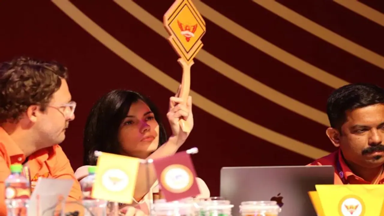 IPL ಮೆಗಾ ಹರಾಜಿಗೂ ಮುನ್ನ 8 ಆಟಗಾರರನ್ನು ಉಳಿಸಿಕೊಳ್ಳಲು ಕೆಲ ಫ್ರಾಂಚೈಸಿ ಡಿಮ್ಯಾಂಡ್..! IPL ಮೆಗಾ ಹರಾಜಿಗೂ ಮುನ್ನ 8 ಆಟಗಾರರನ್ನು ಉಳಿಸಿಕೊಳ್ಳಲು ಕೆಲ ಫ್ರಾಂಚೈಸಿ ಡಿಮ್ಯಾಂಡ್..!