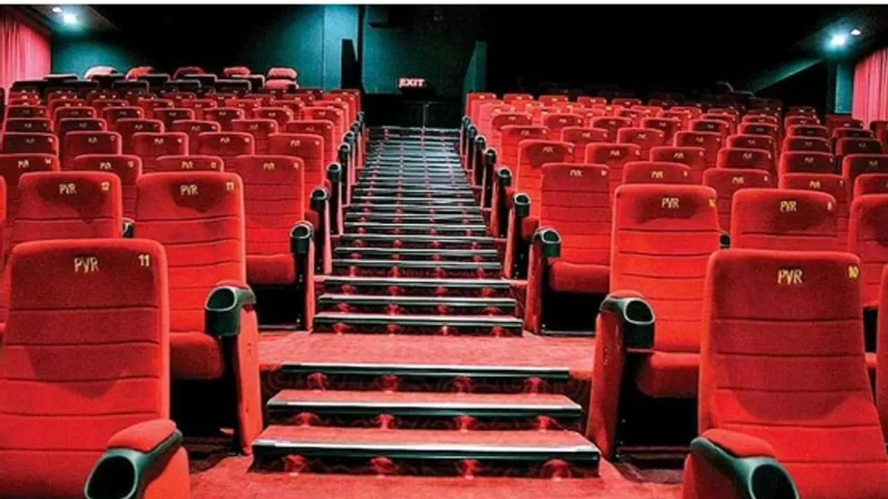 25 മിനിട്ട് പരസ്യം കാണിച്ച് സമയം കളഞ്ഞു, സമയത്ത് സിനിമ തുടങ്ങിയില്ല; പിവിആർ ഐനോക്സിന് പണി കിട്ടി, 1 ലക്ഷം പിഴ