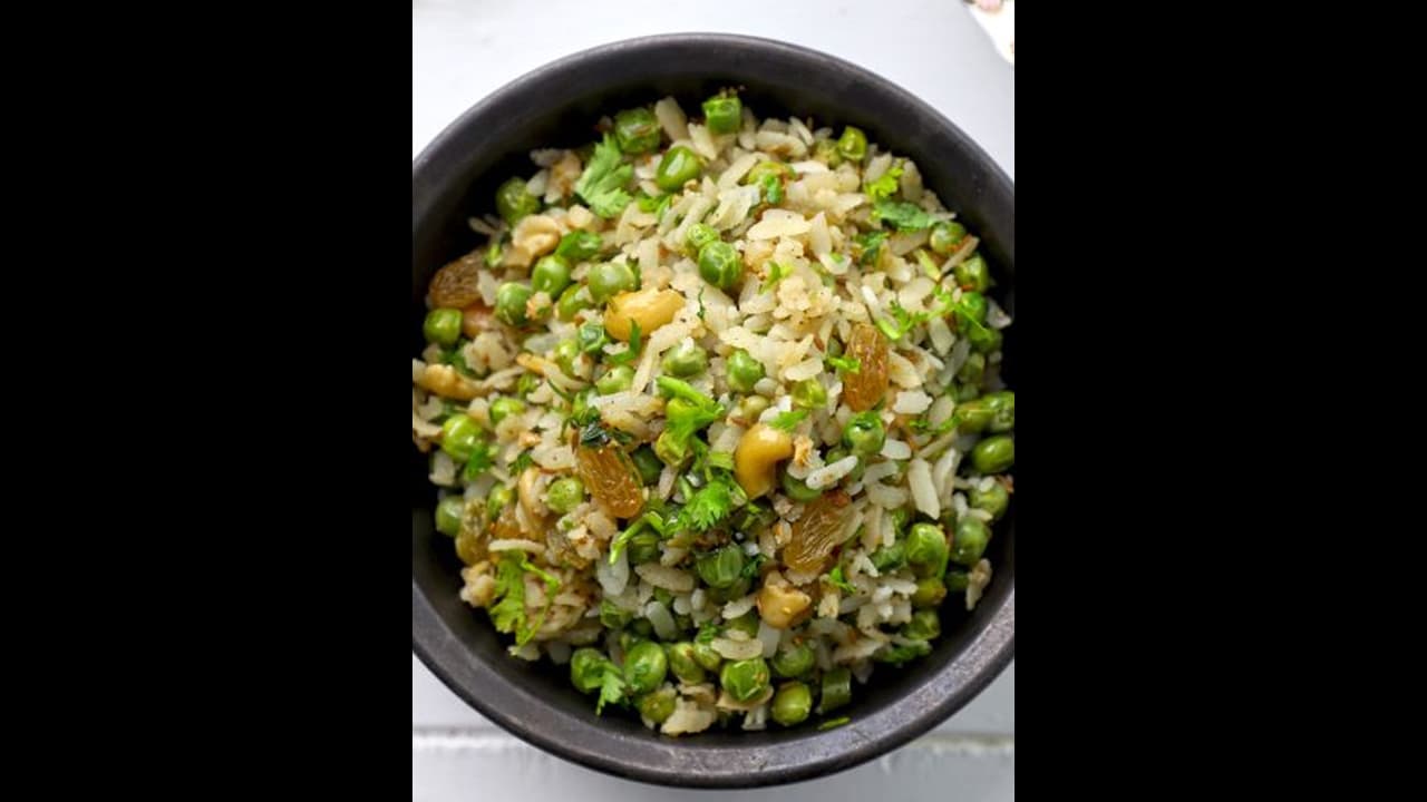 தேங்காய் பாலும், பட்டாணியும் வச்சு இப்படி ஒருமுறை பிரியாணி செஞ்சு பாருங்க... அடிக்கடி இதைத்தான் செய்வீங்க! தேங்காய் பாலும், பட்டாணியும் வச்சு இப்படி ஒருமுறை பிரியாணி செஞ்சு பாருங்க... அடிக்கடி இதைத்தான் செய்வீங்க!