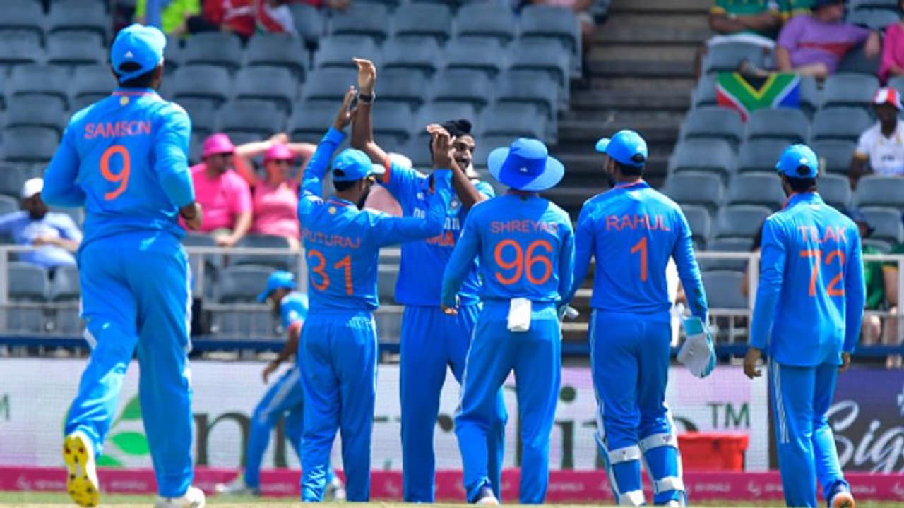 സഞ്ജു സാംസണ് സാഹചര്യമെല്ലാം ഒത്തുവരുന്നു; ഇന്ത്യ ദക്ഷിണാഫ്രിക്ക മൂന്നാം ഏകദിനം കാലാവസ്ഥ, പിച്ച് റിപ്പോര്ട്ട് സഞ്ജു സാംസണ് സാഹചര്യമെല്ലാം ഒത്തുവരുന്നു; ഇന്ത്യ ദക്ഷിണാഫ്രിക്ക മൂന്നാം ഏകദിനം കാലാവസ്ഥ, പിച്ച് റിപ്പോര്ട്ട്