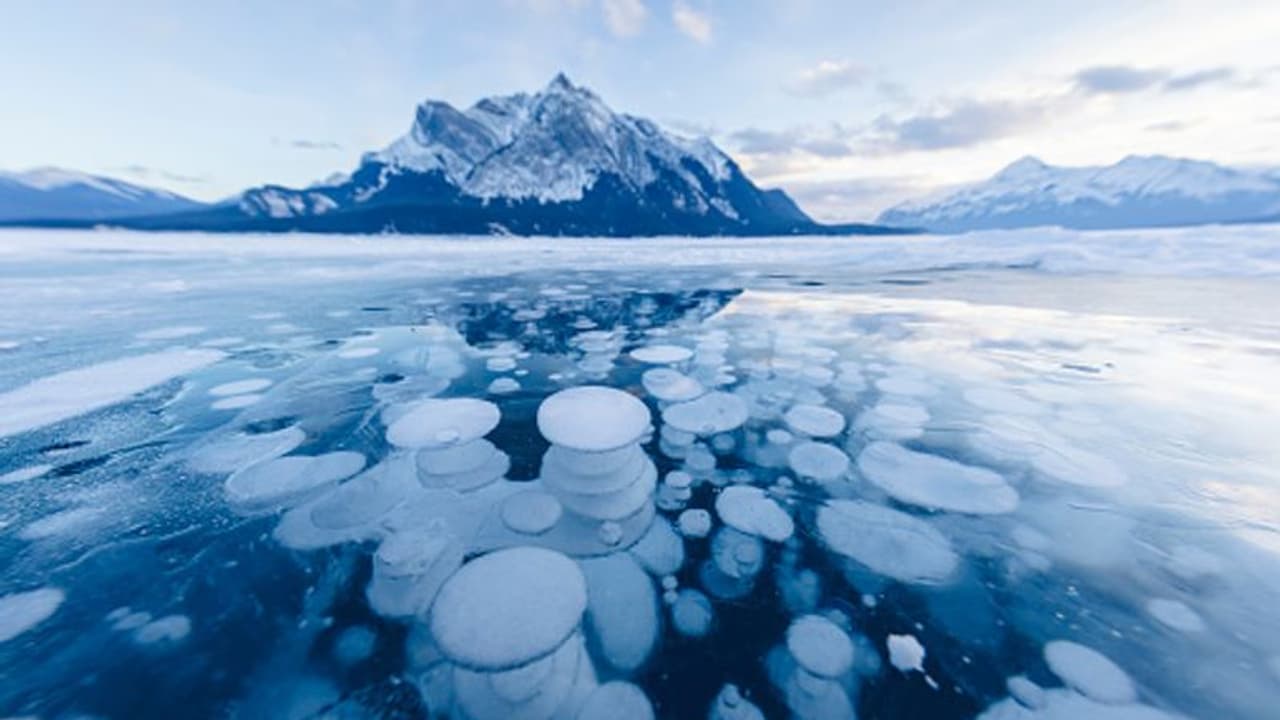 അത്യന്തം അപകടകരമെങ്കിലും സഞ്ചാരികളെ മാടിവിളിക്കുന്ന അബ്രഹാം തടകത്തിലെ രഹസ്യമെന്ത് ? 