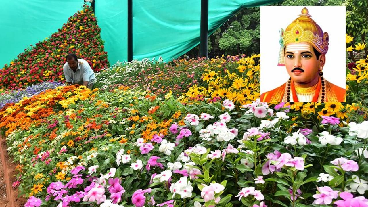 Lalbagh Flower Show 2024: ಲಾಲ್ಬಾಗ್ ಫಲಪುಷ್ಪಗಳಲ್ಲಿ ಅರಳಲಿದ್ದಾರೆ ವಿಶ್ವಗುರು ಬಸವಣ್ಣ! Lalbagh Flower Show 2024: ಲಾಲ್ಬಾಗ್ ಫಲಪುಷ್ಪಗಳಲ್ಲಿ ಅರಳಲಿದ್ದಾರೆ ವಿಶ್ವಗುರು ಬಸವಣ್ಣ!