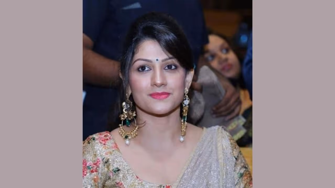 Radhika Kumaraswamy’s Biography | Birth | Family | Marriage | Debut | Filmography | Awards