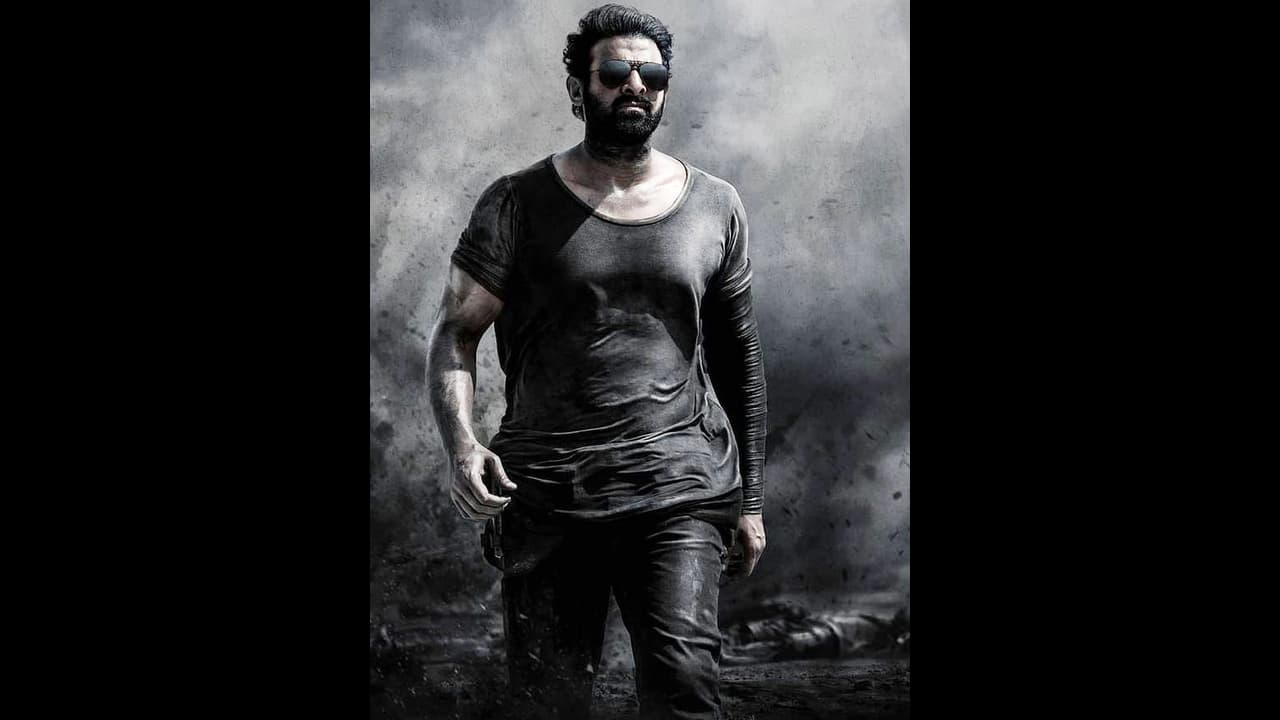 `సలార్` ఫస్ట్ డే వరల్డ్ వైడ్ కలెక్షన్లు.. ఈ ఏడాది రికార్డులన్నీ బ్రేక్.. `సలార్` ఫస్ట్ డే వరల్డ్ వైడ్ కలెక్షన్లు.. ఈ ఏడాది రికార్డులన్నీ బ్రేక్..