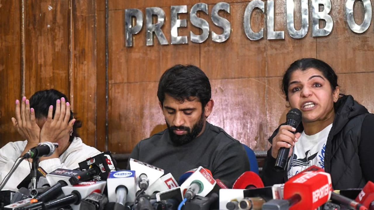 Sports Ministry requests IOA to constitute ad hoc committee to manage WFI affairs Sports Ministry requests IOA to constitute ad hoc committee to manage WFI affairs