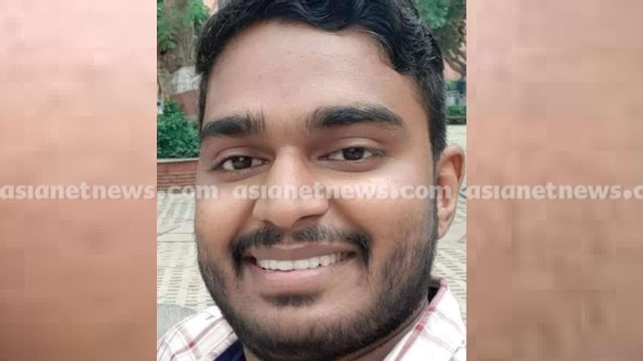 ദില്ലിയിൽ പനി ബാധിച്ച് ചികിത്സയിലായിരുന്ന മലയാളി വിദ്യാര്ത്ഥി മരിച്ചു ദില്ലിയിൽ പനി ബാധിച്ച് ചികിത്സയിലായിരുന്ന മലയാളി വിദ്യാര്ത്ഥി മരിച്ചു