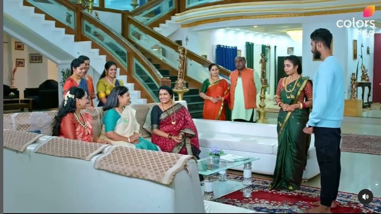 ಆಕಾಶ್ ಹೇಳಿದ್ದು ಕೇಳಿ ಶಾಕ್ ಆದ್ರು ಅಜ್ಜಿ; ಮುಗ್ಧೆ ಪುಷ್ಪಾ ತಕತಕ ಕುಣಿದು ಆಗಿದ್ದೇನು ನೋಡಿ!