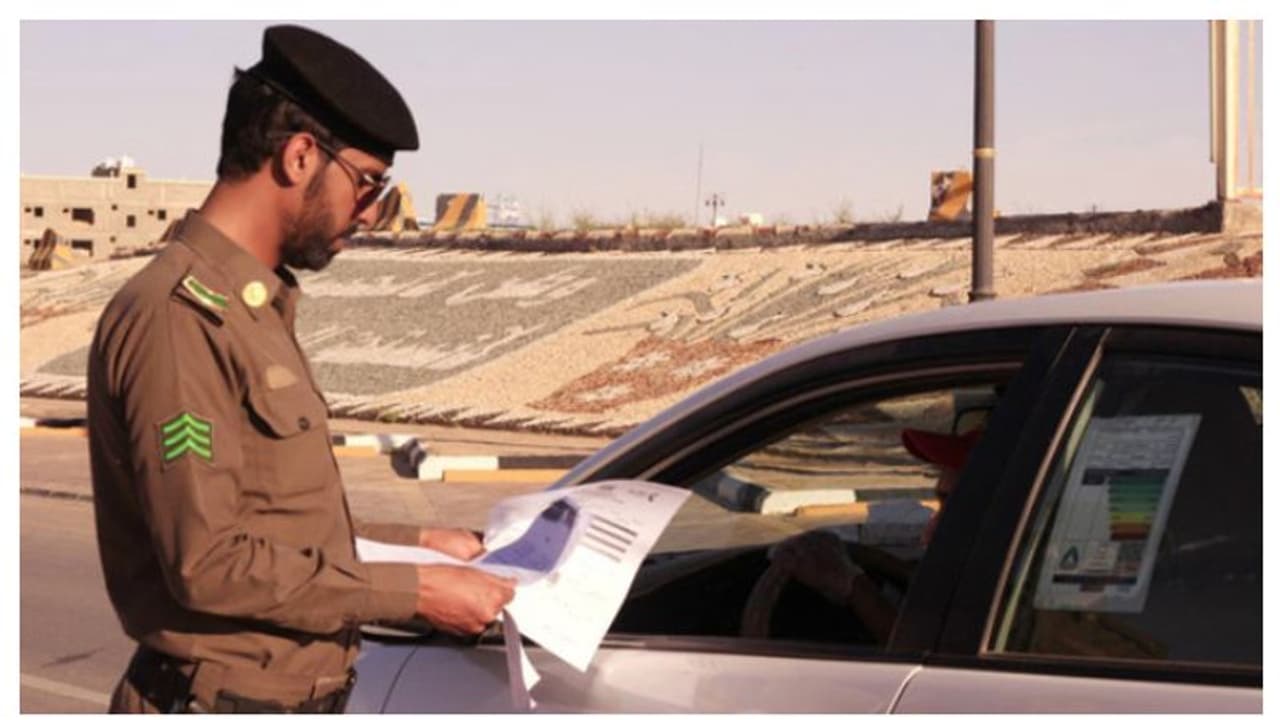 കര്ശന പരിശോധന തുടരുന്നു; ഒരാഴ്ചക്കിടെ പിടിയിലായത് 23,040 പ്രവാസി നിയമലംഘകര് കര്ശന പരിശോധന തുടരുന്നു; ഒരാഴ്ചക്കിടെ പിടിയിലായത് 23,040 പ്രവാസി നിയമലംഘകര്