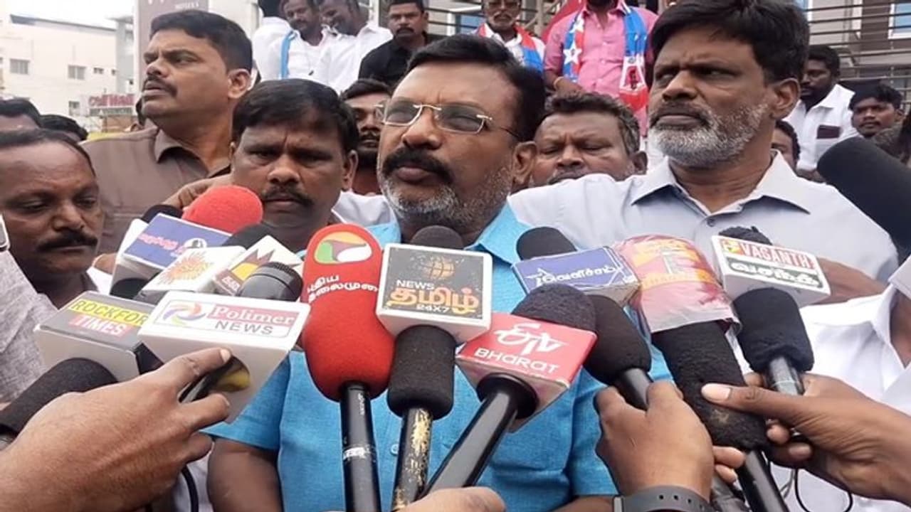 சாந்தன் மறைவு; இன்னும் அகதிகள் முகாமில் 3 பேர் இருப்பது தேச நலனுக்கு எதிரானது: திருமாவளவன் சாந்தன் மறைவு; இன்னும் அகதிகள் முகாமில் 3 பேர் இருப்பது தேச நலனுக்கு எதிரானது: திருமாவளவன்