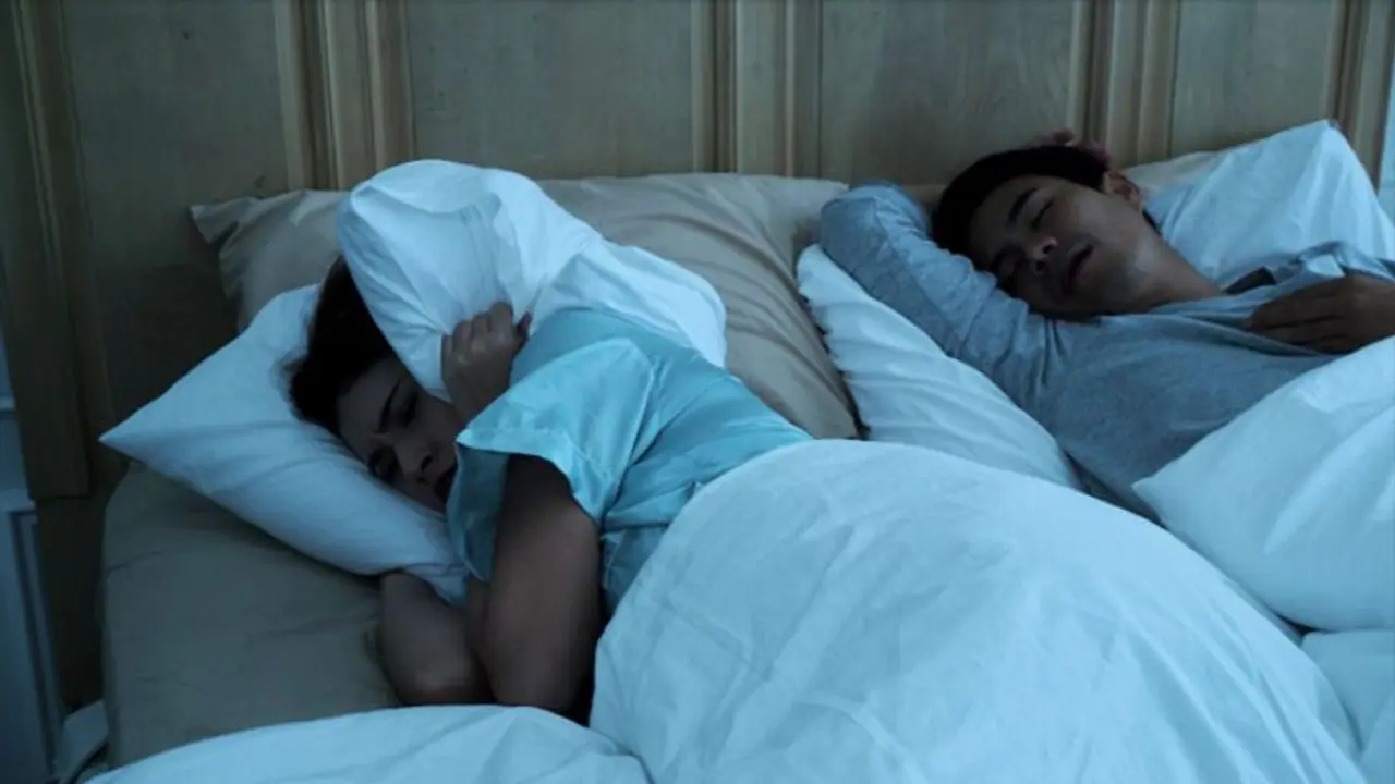 കൂർക്കംവലി അകറ്റാൻ പരീക്ഷിക്കാം ഈ എട്ട് വഴികൾ...