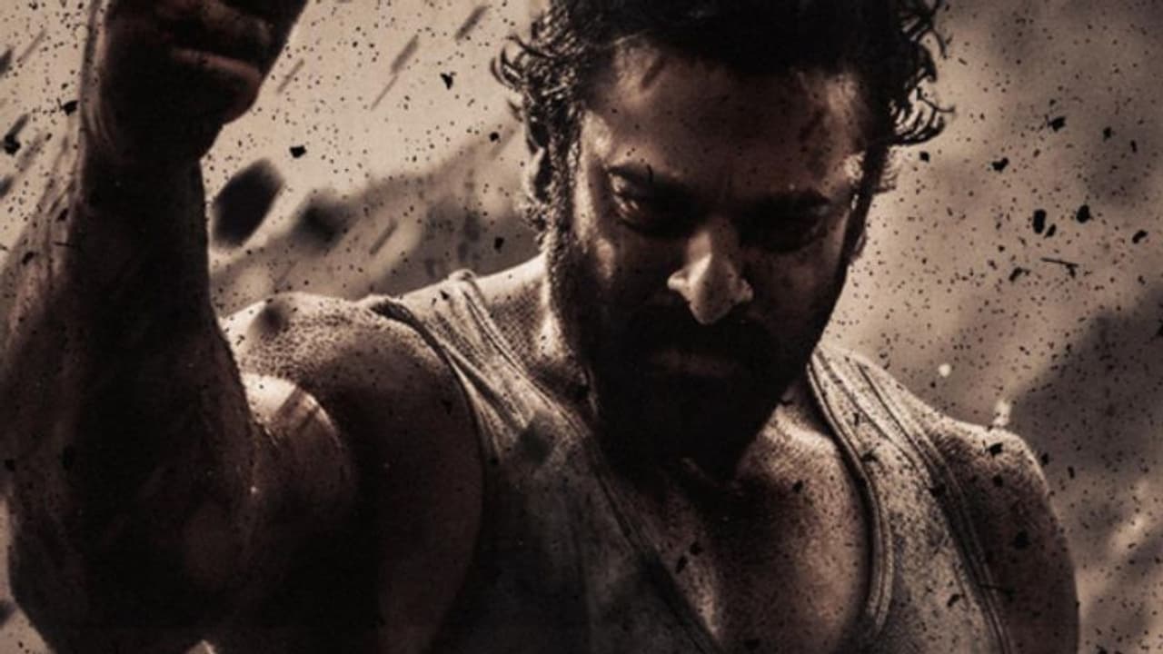 റെക്കോര്ഡുകള് കടപുഴകുന്നു, സലാര് മുന്നൂറ് കോടിയിലേക്ക്, ഒഫിഷ്യല് റിപ്പോര്ട്ട് പുറത്ത് റെക്കോര്ഡുകള് കടപുഴകുന്നു, സലാര് മുന്നൂറ് കോടിയിലേക്ക്, ഒഫിഷ്യല് റിപ്പോര്ട്ട് പുറത്ത്