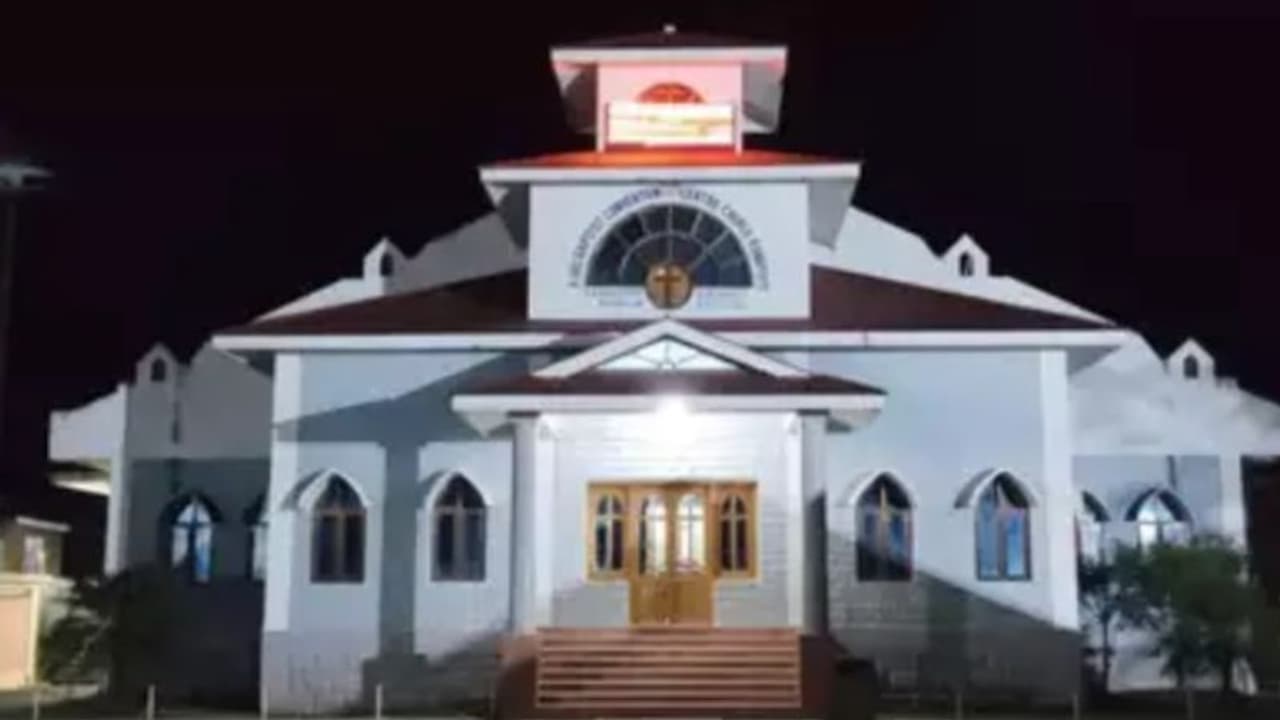 ക്രിസ്മസ് ദിനത്തില് ആഘോഷങ്ങളില്ലാതെ മണിപ്പൂര്,കേന്ദ്രസംസ്ഥാന സര്ക്കാരുകളോടുള്ള പ്രതിഷേധത്തില് കുക്കിവിഭാഗം ക്രിസ്മസ് ദിനത്തില് ആഘോഷങ്ങളില്ലാതെ മണിപ്പൂര്,കേന്ദ്രസംസ്ഥാന സര്ക്കാരുകളോടുള്ള പ്രതിഷേധത്തില് കുക്കിവിഭാഗം