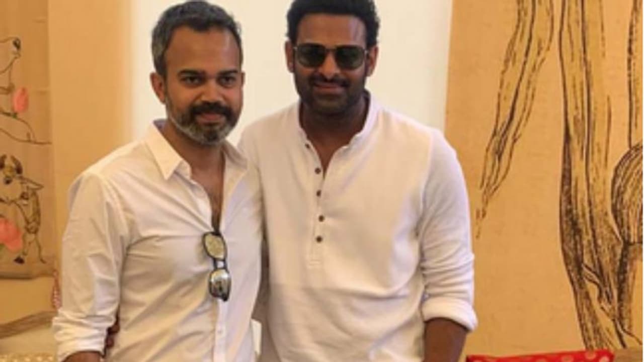 ಮುಗೀತು ಪ್ರಭಾಸ್ ಕಥೆ ಅಂತಿದ್ದವರ ಕೆನ್ನೆಗೆ ಬಿತ್ತು ಭಾರೀ ತಪರಾಕಿ; ಡಾರ್ಲಿಂಗ್ ಮಿಂಚಿಂಗ್! ಮುಗೀತು ಪ್ರಭಾಸ್ ಕಥೆ ಅಂತಿದ್ದವರ ಕೆನ್ನೆಗೆ ಬಿತ್ತು ಭಾರೀ ತಪರಾಕಿ; ಡಾರ್ಲಿಂಗ್ ಮಿಂಚಿಂಗ್!