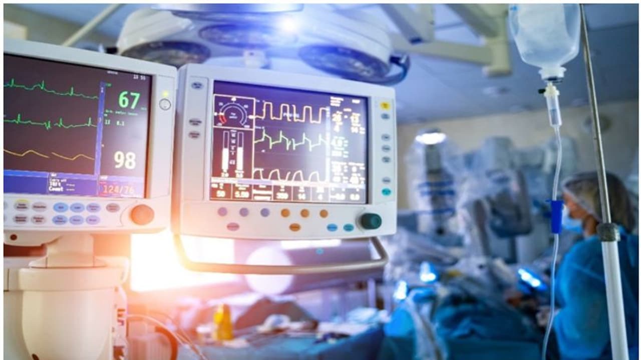 സര്‍ക്കാ‍ർ മേഖലയിൽ തന്നെ ഇതാദ്യം, മികവോടെ നമ്പർ 1 കേരളം മുന്നോട്ട്; ക്രിട്ടിക്കൽ കെയർ മെഡിസിൻ വിഭാഗം വരുന്നു