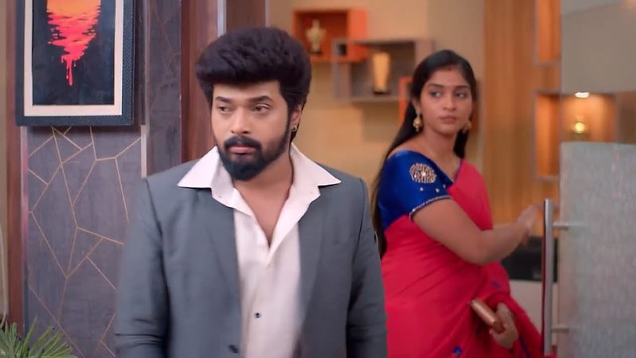 பயந்து விலகிய கார்த்தி! விட்டுக்கொடுக்காமல் ஜெயித்த தீபா... கடுப்பானது இவங்க தான்! கார்த்திகை தீபம் அப்டேட்! பயந்து விலகிய கார்த்தி! விட்டுக்கொடுக்காமல் ஜெயித்த தீபா... கடுப்பானது இவங்க தான்! கார்த்திகை தீபம் அப்டேட்!