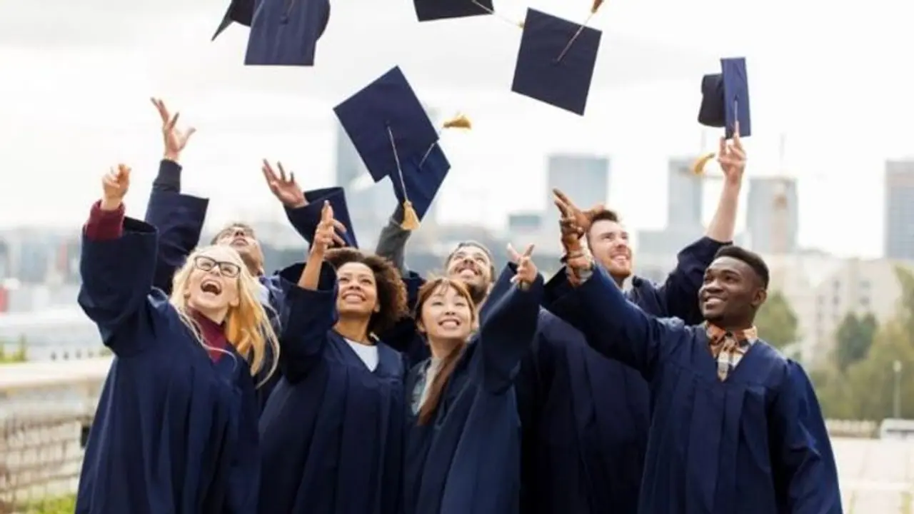 உலகின் சிறந்த 5 பல்கலைக்கழகங்களில் இலவசமாகப் படிக்கலாம்.. உதவித்தொகையும் கிடைக்கும்.!!