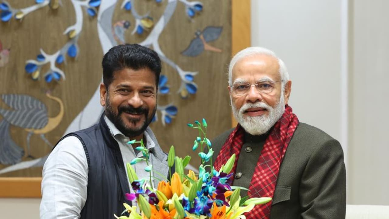ಪ್ರಧಾನಿ ಮೋದಿ ಕರಿ ನಾಗರಹಾವು: ತೆಲಂಗಾಣ ಸಿಎಂ ರೇವಂತ್ ರೆಡ್ಡಿ ಪ್ರಧಾನಿ ಮೋದಿ ಕರಿ ನಾಗರಹಾವು: ತೆಲಂಗಾಣ ಸಿಎಂ ರೇವಂತ್ ರೆಡ್ಡಿ