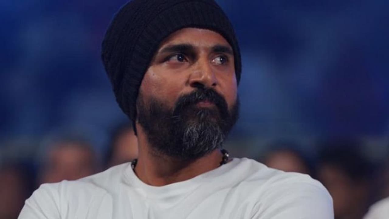 കാത്തിരിപ്പിനൊടുവില് റിലീസാകുന്ന അയലാനില് പ്രതിഫലം എത്ര?, ശിവകാര്ത്തികേയന്റെ വെളിപ്പെടുത്തല് കാത്തിരിപ്പിനൊടുവില് റിലീസാകുന്ന അയലാനില് പ്രതിഫലം എത്ര?, ശിവകാര്ത്തികേയന്റെ വെളിപ്പെടുത്തല്