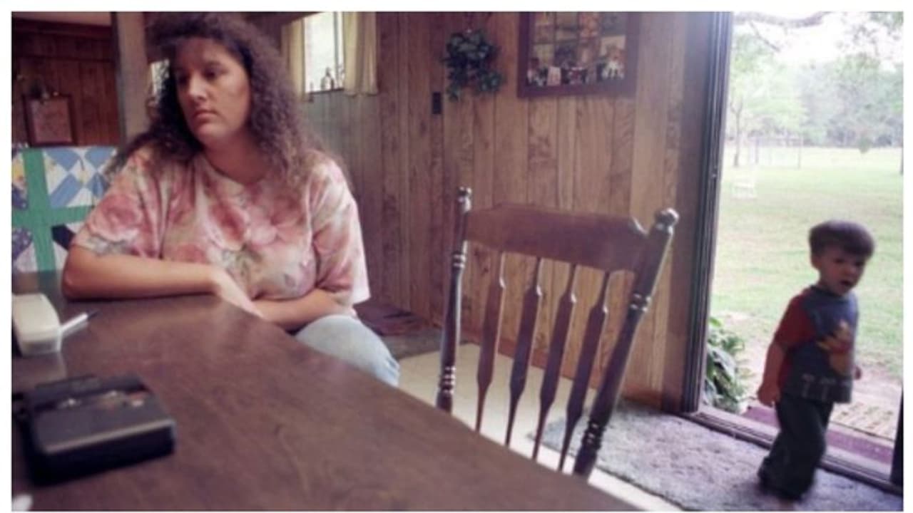 വീട്ടുടമ വാങ്ങിയ ലോട്ടറി ടിക്കറ്റ് ജോലിക്കാരിക്ക് സമ്മാനിച്ചു; അടിച്ചത് 83 കോടി, പിന്നാലെ വന് ട്വിസ്റ്റ് ! വീട്ടുടമ വാങ്ങിയ ലോട്ടറി ടിക്കറ്റ് ജോലിക്കാരിക്ക് സമ്മാനിച്ചു; അടിച്ചത് 83 കോടി, പിന്നാലെ വന് ട്വിസ്റ്റ് !