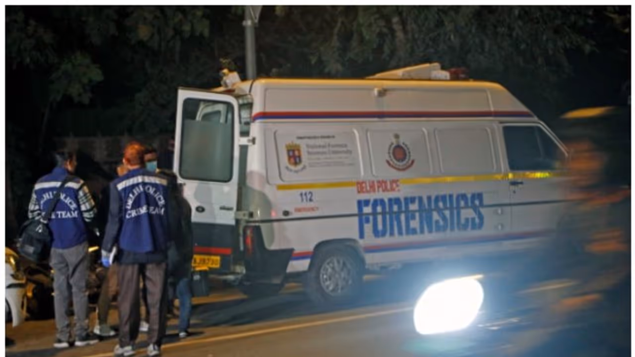 ദില്ലിയിലെ ഇസ്രയേൽ എംബസിക്ക് സമീപം സ്ഫോടനം; സുരക്ഷ വർധിപ്പിക്കണമെന്ന് ആവശ്യപ്പെട്ടിരുന്നതായി എംബസി ദില്ലിയിലെ ഇസ്രയേൽ എംബസിക്ക് സമീപം സ്ഫോടനം; സുരക്ഷ വർധിപ്പിക്കണമെന്ന് ആവശ്യപ്പെട്ടിരുന്നതായി എംബസി