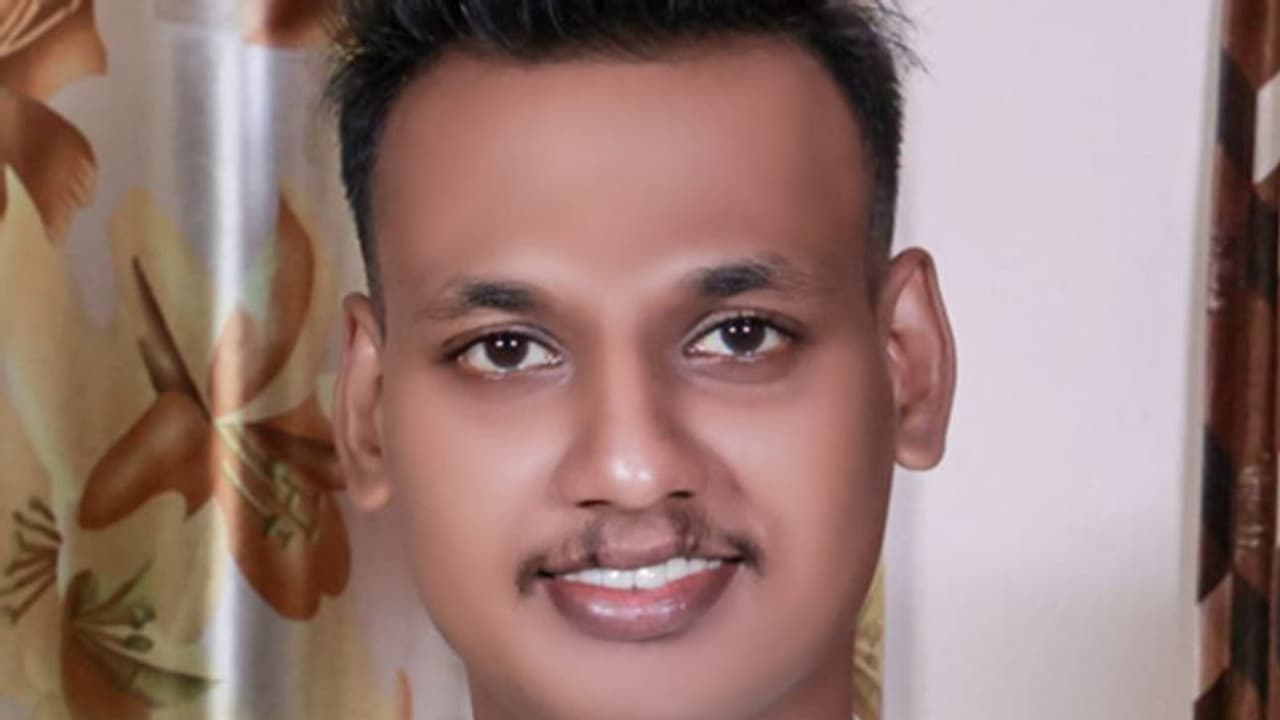 മലയാളി സിആര്‍പിഎഫ് ജീവനക്കാരന്‍ കുഴഞ്ഞു വീണ് മരിച്ചു, മരണം നാട്ടിലേക്ക് വരാനിരിക്കെ