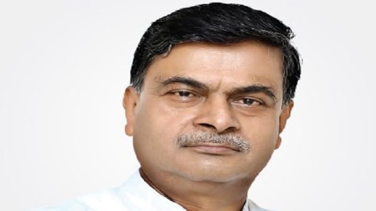 ಕರ್ನಾಟಕಕ್ಕೆ ಬೇಡಿಕೆಯಷ್ಟು ವಿದ್ಯುತ್: ಕೇಂದ್ರ ಸಚಿವ ಆರ್.ಕೆ.ಸಿಂಗ್ ಕರ್ನಾಟಕಕ್ಕೆ ಬೇಡಿಕೆಯಷ್ಟು ವಿದ್ಯುತ್: ಕೇಂದ್ರ ಸಚಿವ ಆರ್.ಕೆ.ಸಿಂಗ್