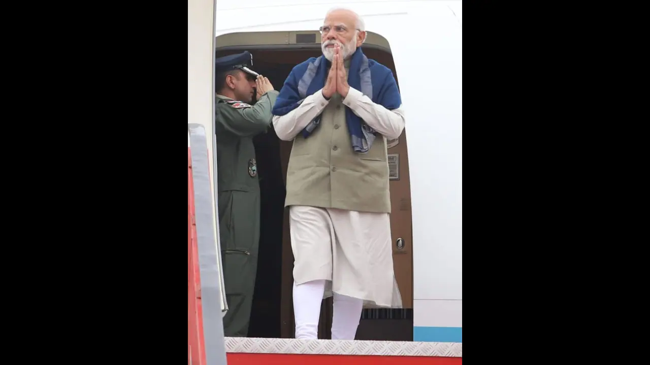 രാജ്യത്ത് ഒരു സാമ്പാർ മുന്നണി സർക്കാരിന്റെ ആവശ്യമില്ല,2024ഉം ബിജെപി തന്നെ രാജ്യം ഭരിക്കുമെന്ന് പ്രധാനമന്ത്രി രാജ്യത്ത് ഒരു സാമ്പാർ മുന്നണി സർക്കാരിന്റെ ആവശ്യമില്ല,2024ഉം ബിജെപി തന്നെ രാജ്യം ഭരിക്കുമെന്ന് പ്രധാനമന്ത്രി