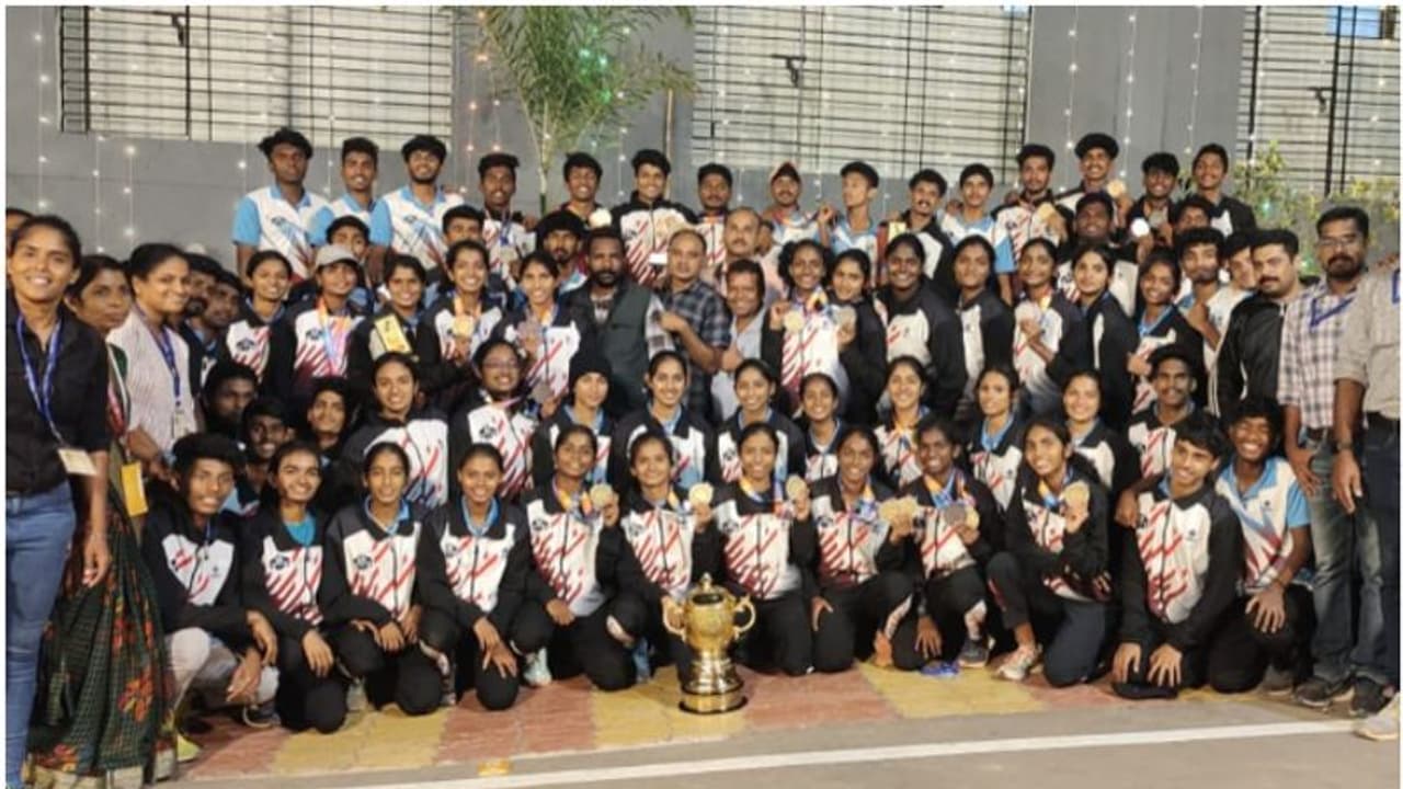 ദേശീയ സ്കൂൾ അത്‍ലറ്റിക്സ്: നാലാം സ്ഥാനത്ത് നിന്ന് ഒന്നാം സ്ഥാനത്തേക്ക് കുതിച്ച് കേരള ടീം, അഭിനന്ദിച്ച് മന്ത്രി