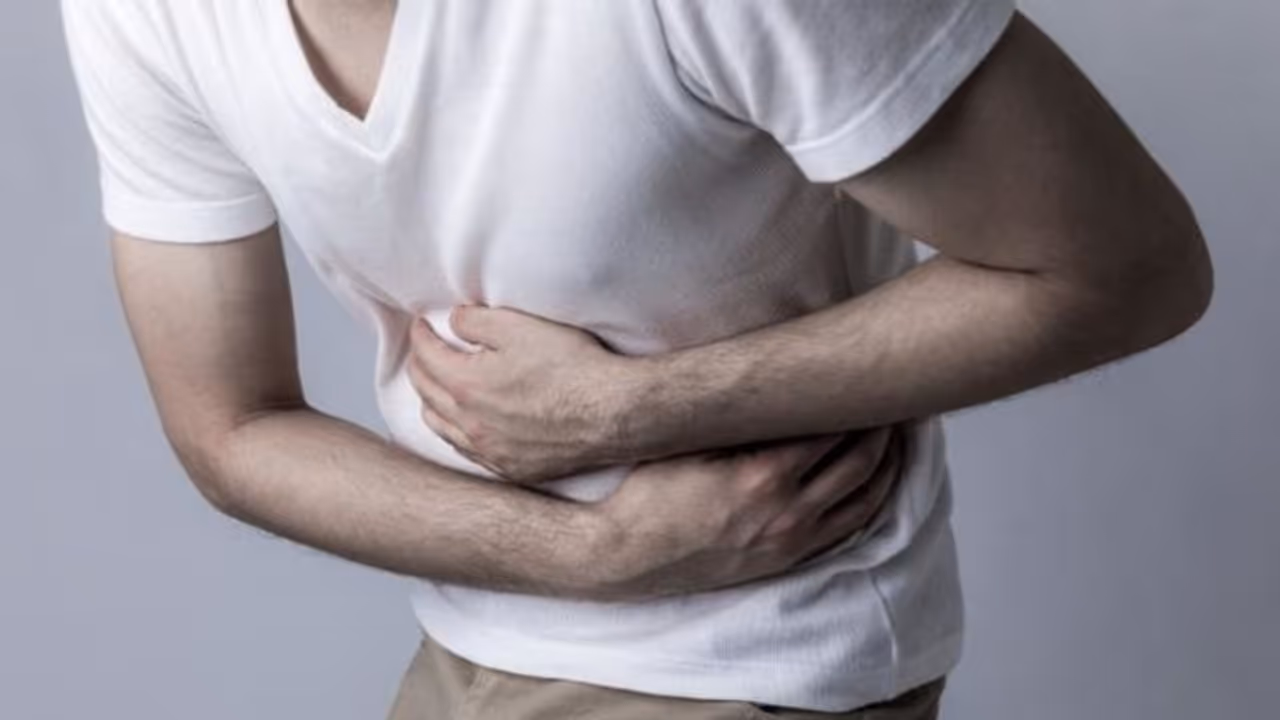 വയറിലെ ക്യാന്സര്; അറിഞ്ഞിരിക്കേണ്ട കാരണങ്ങളും ലക്ഷണങ്ങളും... വയറിലെ ക്യാന്സര്; അറിഞ്ഞിരിക്കേണ്ട കാരണങ്ങളും ലക്ഷണങ്ങളും...