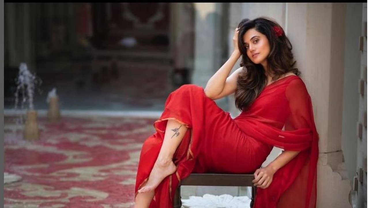 ಡಂಕಿ ನಟಿ ತಾಪ್ಸಿ ಪನ್ನು ನಟ ಶಾರುಖ್ ಖಾನ್ ಬಗ್ಗೆ ಹೀಗೆ ಹೇಳಿದ್ರು; ಊಹಿಸಲೂ ಅಸಾಧ್ಯವಾದ ಮಾತುಗಳು! ಡಂಕಿ ನಟಿ ತಾಪ್ಸಿ ಪನ್ನು ನಟ ಶಾರುಖ್ ಖಾನ್ ಬಗ್ಗೆ ಹೀಗೆ ಹೇಳಿದ್ರು; ಊಹಿಸಲೂ ಅಸಾಧ್ಯವಾದ ಮಾತುಗಳು!