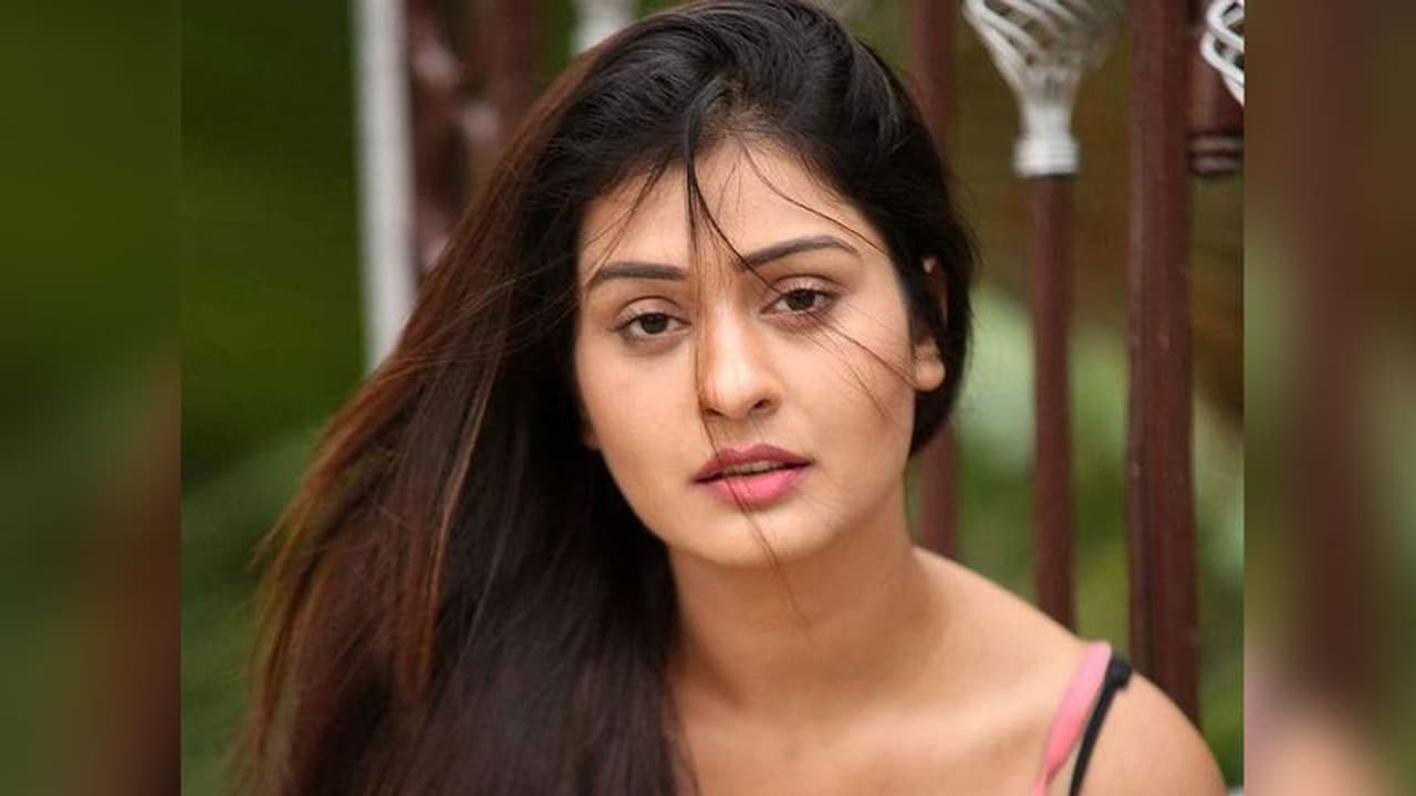 మా అమ్మ కోసం ప్రార్థించండి... పాయల్ రాజ్ పుత్ ఎమోషనల్! మా అమ్మ కోసం ప్రార్థించండి... పాయల్ రాజ్ పుత్ ఎమోషనల్!