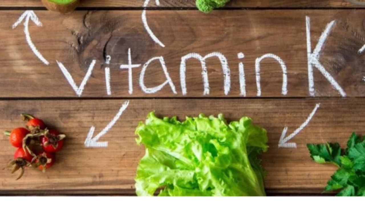 വിറ്റാമിന് കെയുടെ കുറവ്; ഡയറ്റില് ഉള്പ്പെടുത്താം ഈ ആറ് ഭക്ഷണങ്ങള്... വിറ്റാമിന് കെയുടെ കുറവ്; ഡയറ്റില് ഉള്പ്പെടുത്താം ഈ ആറ് ഭക്ഷണങ്ങള്...