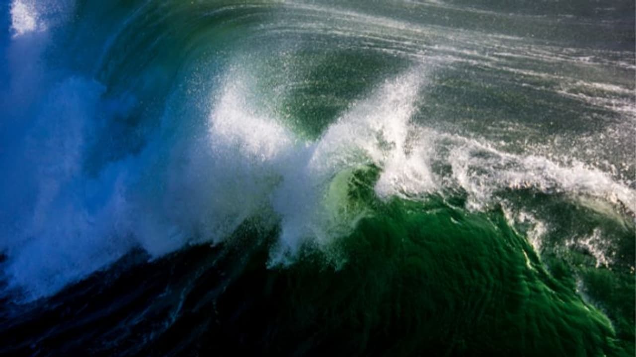 Tsunami: జపాన్ను తాకుతున్న సునామీ అలలు.. ఎత్తైన ప్రాంతాలకు పరుగెత్తాలని ఆదేశాలు Tsunami: జపాన్ను తాకుతున్న సునామీ అలలు.. ఎత్తైన ప్రాంతాలకు పరుగెత్తాలని ఆదేశాలు