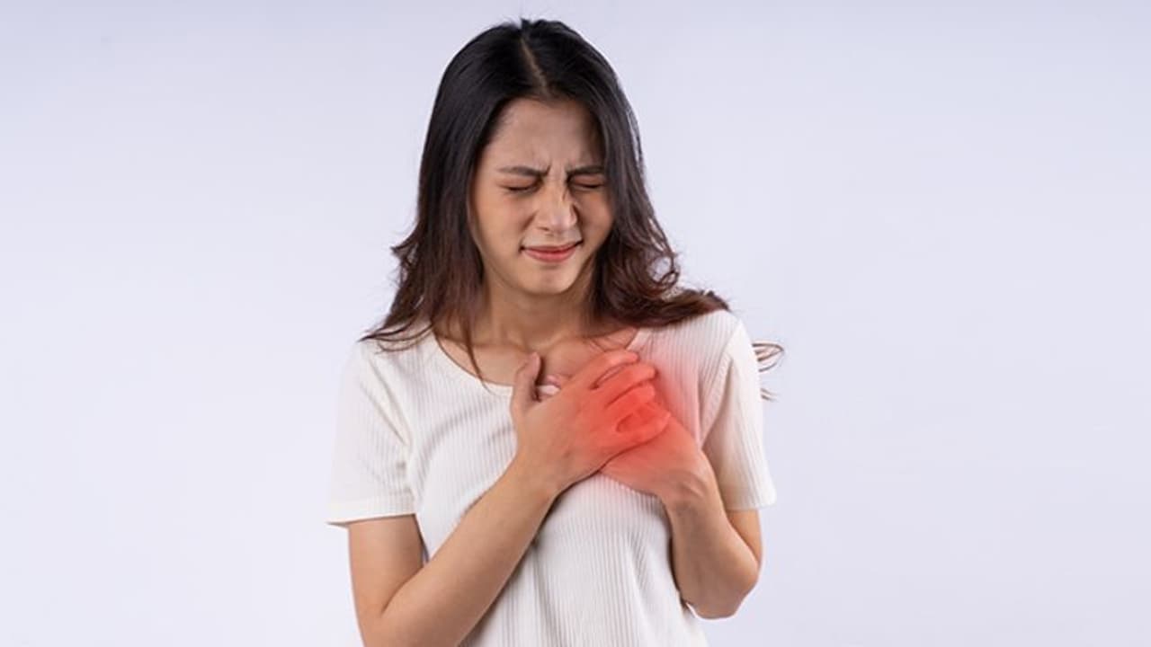 ഹൃദയത്തിന് പ്രശ്നമുണ്ടാകാതിരിക്കാന് ഡയറ്റില് ഉള്പ്പെടുത്തേണ്ട ഭക്ഷണങ്ങള്... ഹൃദയത്തിന് പ്രശ്നമുണ്ടാകാതിരിക്കാന് ഡയറ്റില് ഉള്പ്പെടുത്തേണ്ട ഭക്ഷണങ്ങള്...