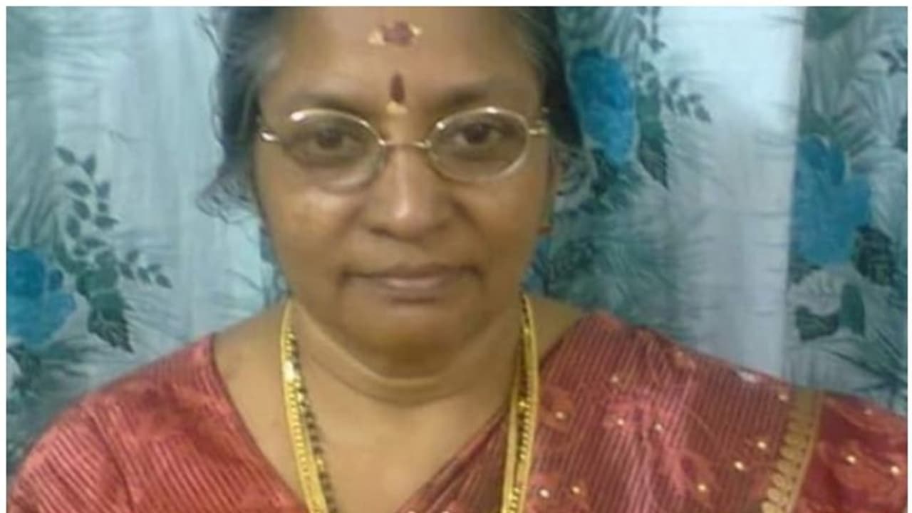 തിരുവനന്തപുരത്ത് ട്രെയിനിൽ നിന്ന് ഇറങ്ങുന്നതിനിടെ വീട്ടമ്മയ്ക്ക് ദാരുണാന്ത്യം