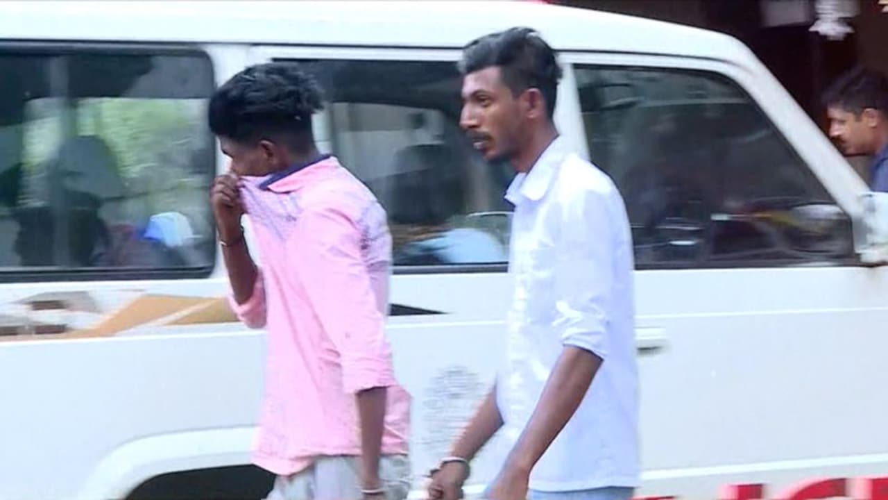 നെടുങ്കണ്ടത്ത് ആൺസുഹൃത്ത് മദ്യം നൽകി പീഡിപ്പിച്ച 17കാരി അപകടനില തരണം ചെയ്തു, പ്രതിക്കായി കസ്റ്റഡി അപേക്ഷ നൽകും നെടുങ്കണ്ടത്ത് ആൺസുഹൃത്ത് മദ്യം നൽകി പീഡിപ്പിച്ച 17കാരി അപകടനില തരണം ചെയ്തു, പ്രതിക്കായി കസ്റ്റഡി അപേക്ഷ നൽകും