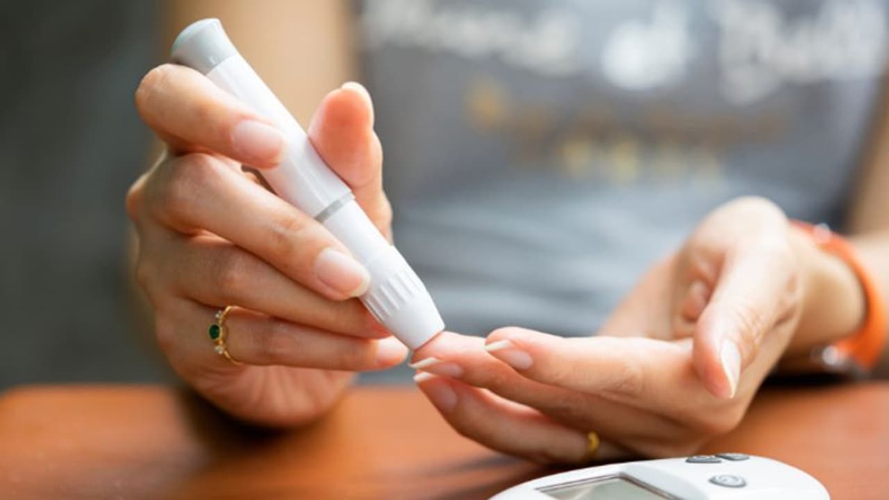 രക്തത്തിലെ പഞ്ചസാരയുടെ അളവ് നിയന്ത്രിക്കാൻ ഈ ചായ ശീലമാക്കാം 