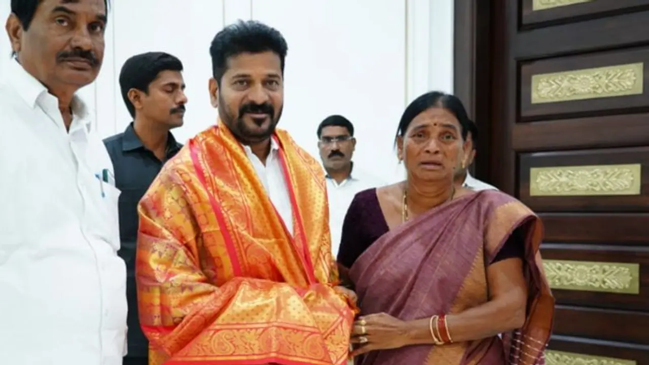 Revanth Reddy: తెలంగాణ ఉద్యమ అమరుడు శ్రీకాంతాచారి తల్లికి కీలక పదవి! సీఎం రేవంత్‌తో శంకరమ్మ భేటీ