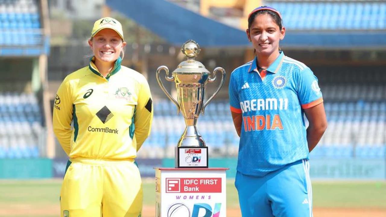 സ്മൃതി മന്ദാന ഉള്പ്പെടെയുള്ളവര് നിരാശപ്പെടുത്തി; ഓസീസിനെതിരെ ഇന്ത്യക്ക് ബാറ്റിംഗ് തകര്ച്ച സ്മൃതി മന്ദാന ഉള്പ്പെടെയുള്ളവര് നിരാശപ്പെടുത്തി; ഓസീസിനെതിരെ ഇന്ത്യക്ക് ബാറ്റിംഗ് തകര്ച്ച