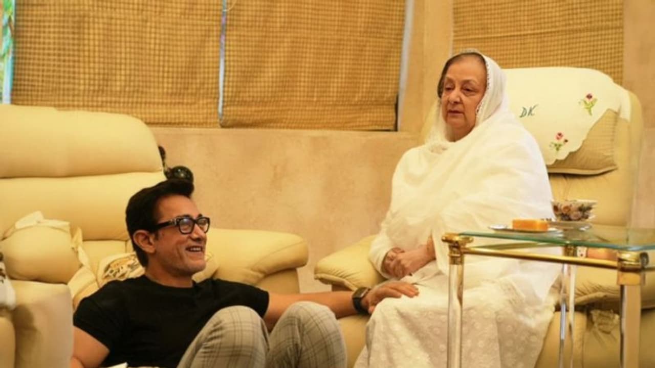 Aamir Khan, ex wife Kiran Rao spend New Year's at Saira Banu's house, veteran actress pens emotional note Aamir Khan, ex wife Kiran Rao spend New Year's at Saira Banu's house, veteran actress pens emotional note