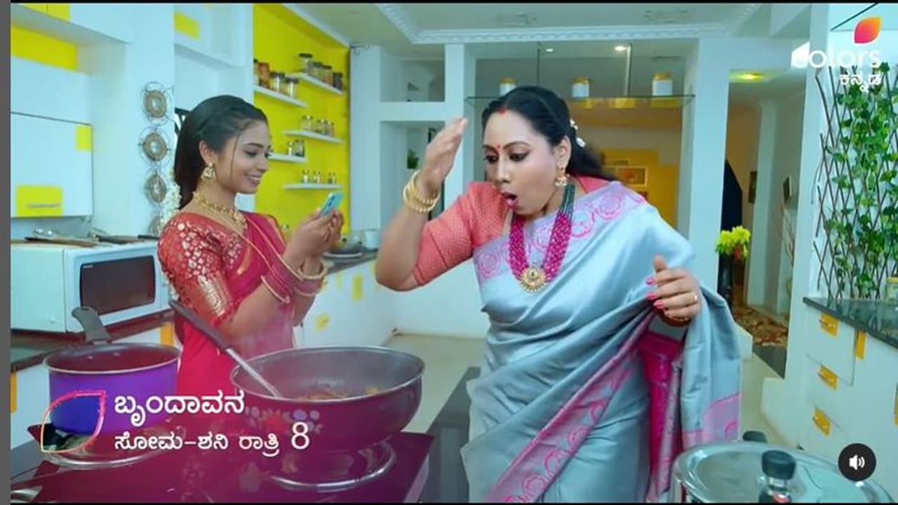 ನಿನ್ನ ಲೈಫೂ ಹಲ್ವಾದಂತೇ ತಳ ಹಿಡಿದು ಹೋಗಲಿದೆ; ಭವಿಷ್ಯವಾಣಿ ಪುಷ್ಪಾ ಪಾಲಿಗೆ ನಿಜ ಆಗಿಬಿಡುತ್ತಾ?! ನಿನ್ನ ಲೈಫೂ ಹಲ್ವಾದಂತೇ ತಳ ಹಿಡಿದು ಹೋಗಲಿದೆ; ಭವಿಷ್ಯವಾಣಿ ಪುಷ್ಪಾ ಪಾಲಿಗೆ ನಿಜ ಆಗಿಬಿಡುತ್ತಾ?!