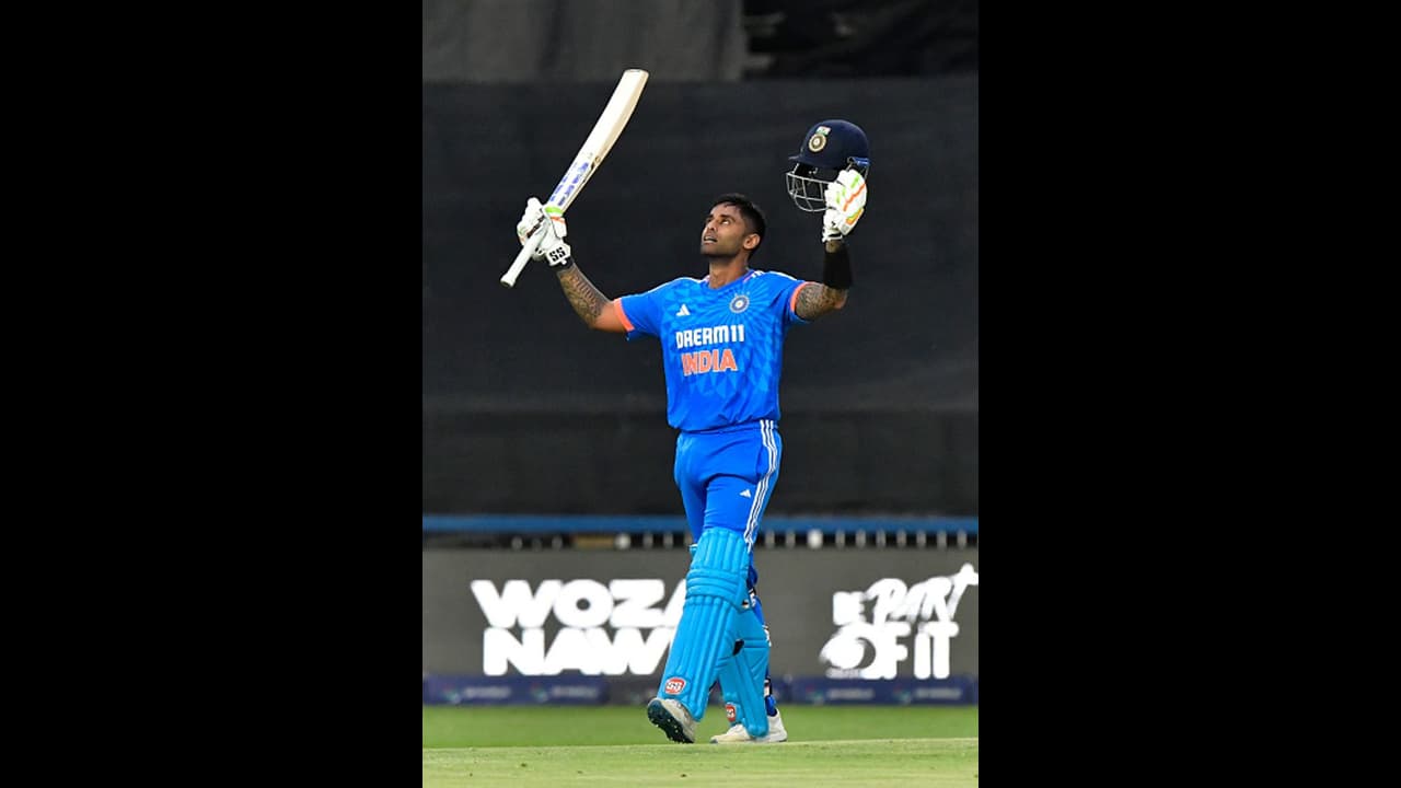 "టీ 20లో విధ్వంసం.. వన్డేల్లో విఫలం.. " సూర్య భాయ్ పై ట్రోల్