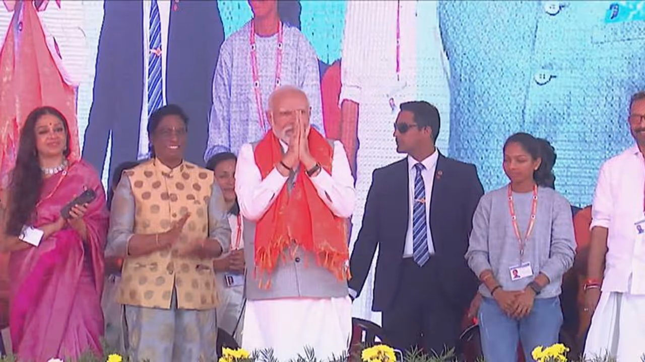 'Nari Shakthi' is the biggest guarantee for a developed India..' says PM Modi in Kerala 'Nari Shakthi' is the biggest guarantee for a developed India..' says PM Modi in Kerala